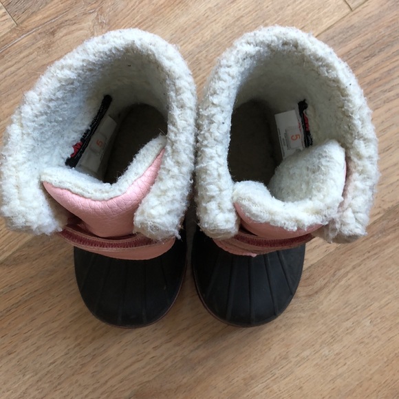Joe Fresh toddler winter boots - Picture 3 of 5